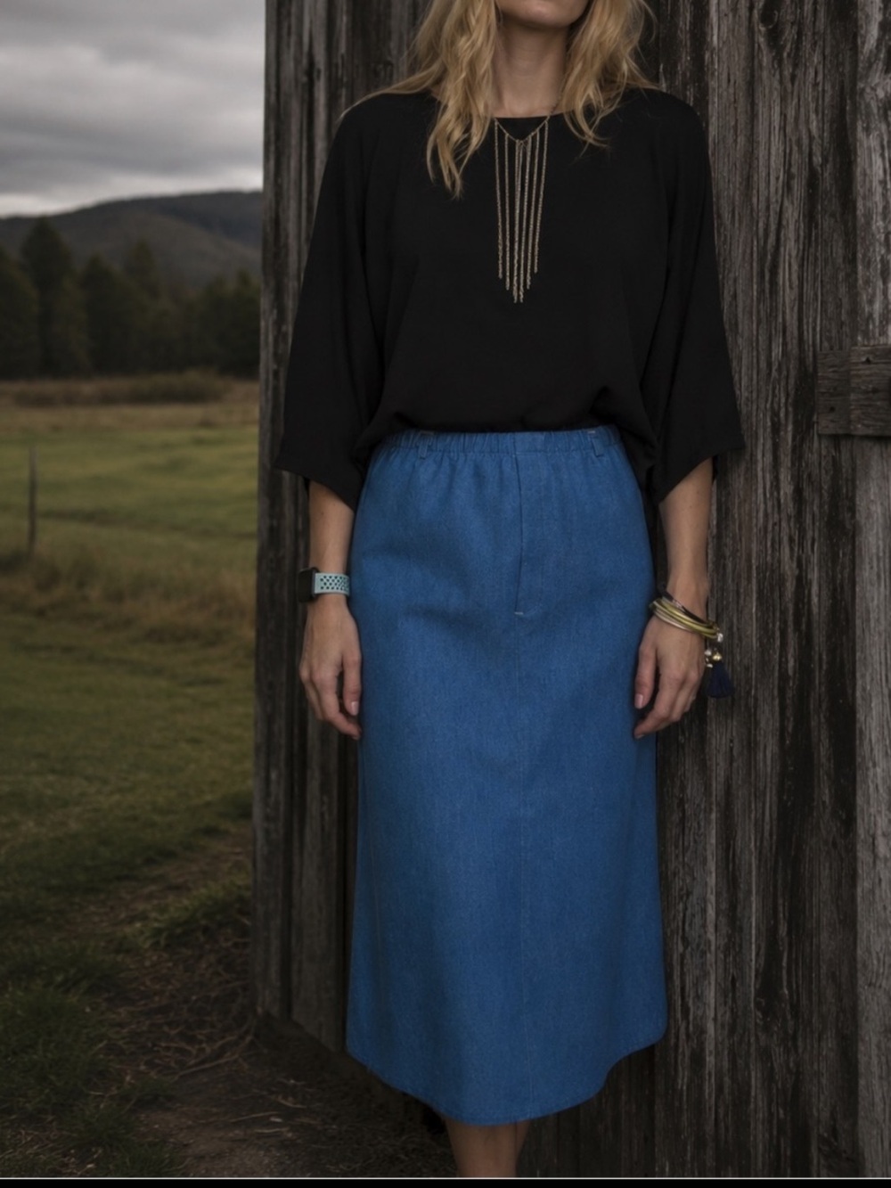 Vintage 1970’s Thin Blue Denim Mid Bell A Line Boho Retro Hippie Skirt Size 8